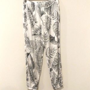 La Vie En Rose Pants